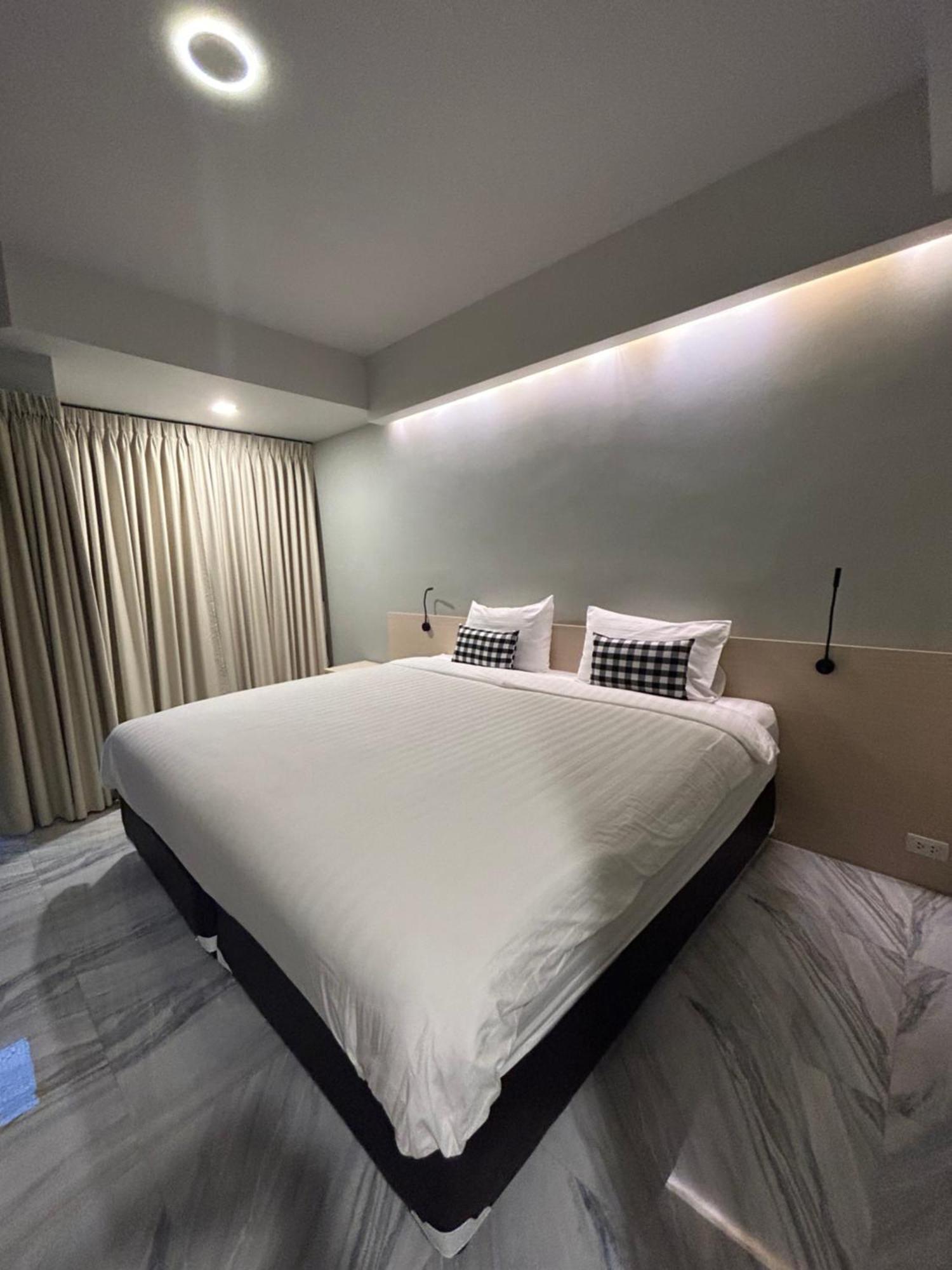 Baan Thanakul Residences Samut Prakan Exterior foto