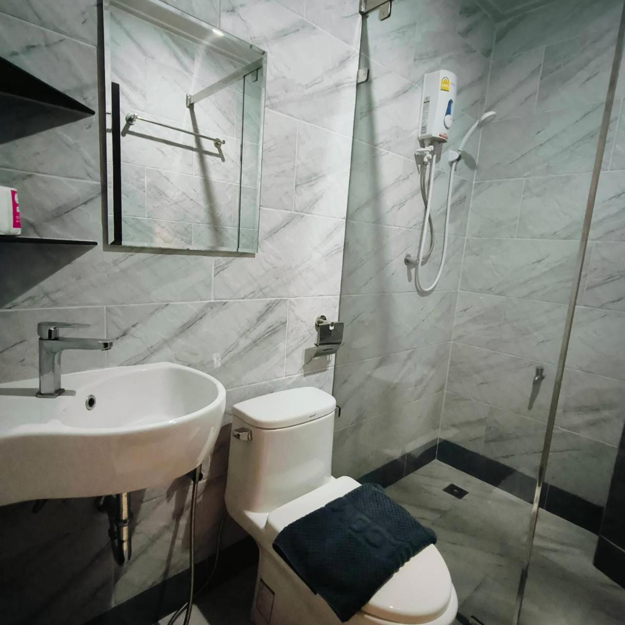 Baan Thanakul Residences Samut Prakan Exterior foto